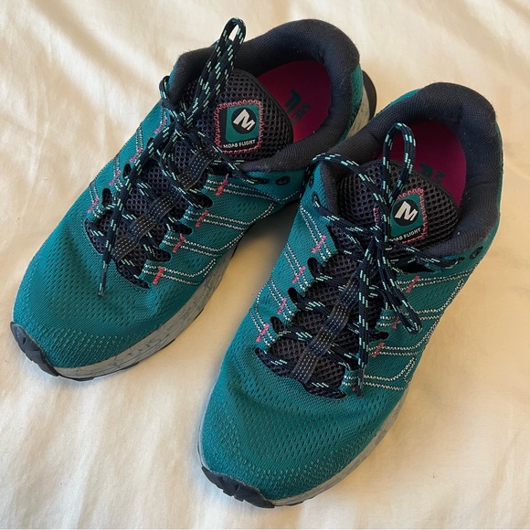 💚 Merrell Moab Flight Trail Women's Running Shoes Size 9 - Picture 1 of 8